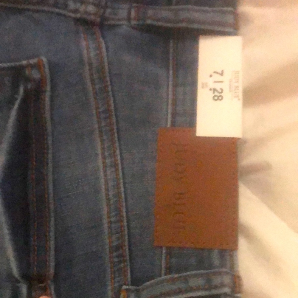 Judy blue released hem cropped bootcut jeans size 7